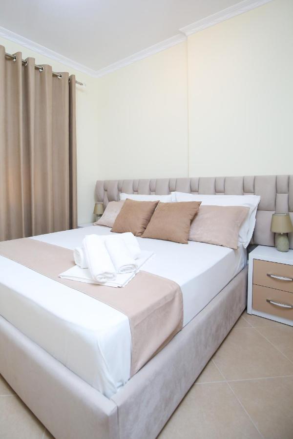 Tafa Deluxe Apartment Влёра Экстерьер фото