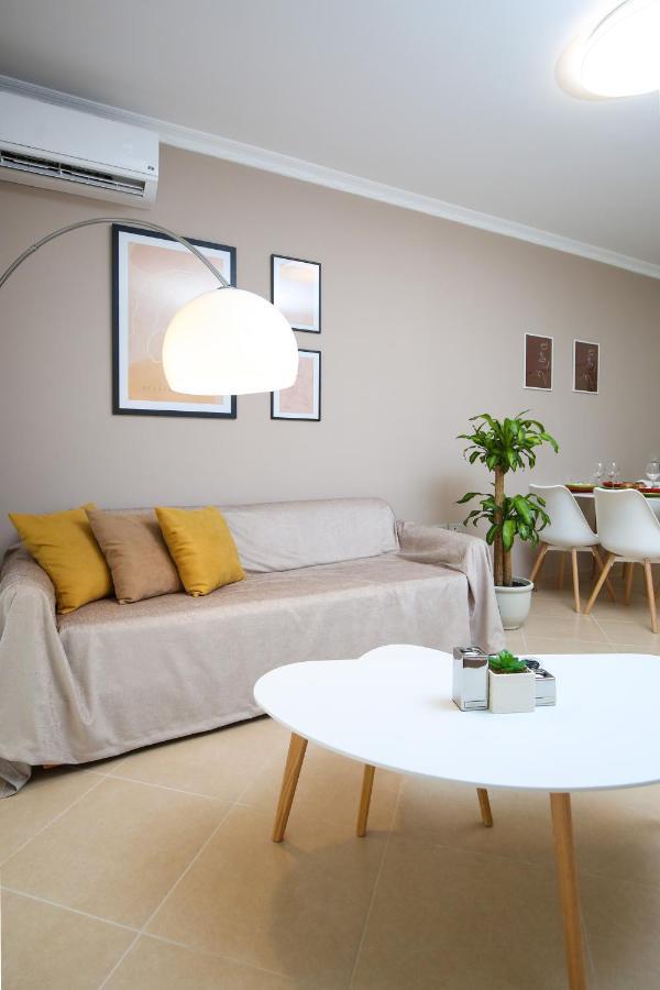 Tafa Deluxe Apartment Влёра Экстерьер фото