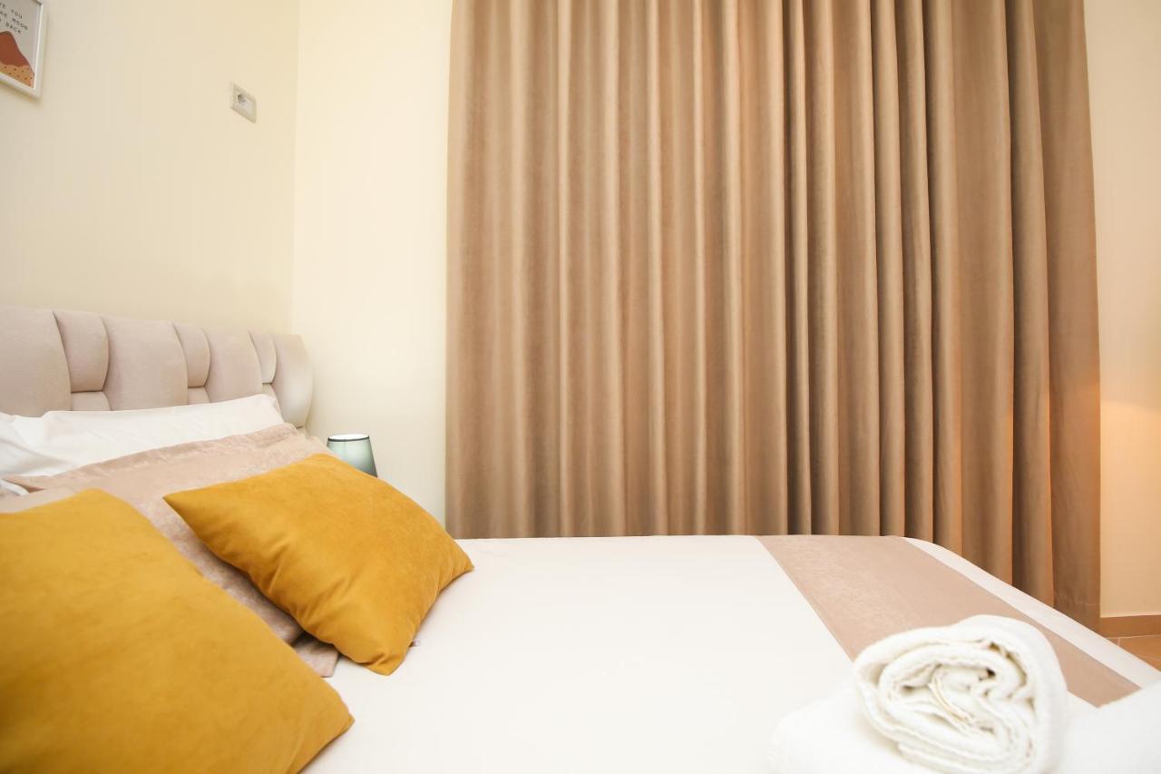 Tafa Deluxe Apartment Влёра Экстерьер фото